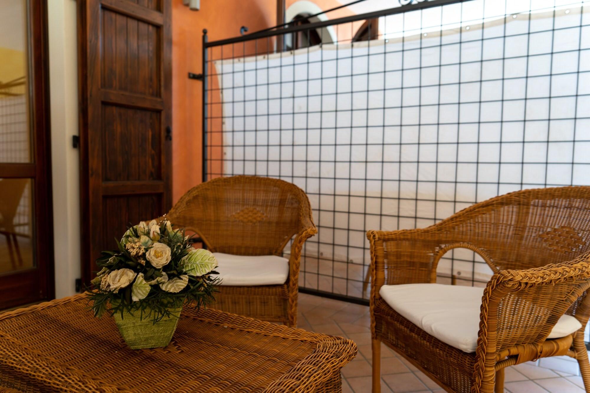 Ahg Donna Silvia Wellness Hotel Манерба дел Гарда Екстериор снимка